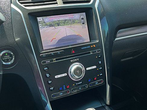 Used 2017 Ford Explorer Limited w/ Equipment Group 301A AWD/4WD image 10