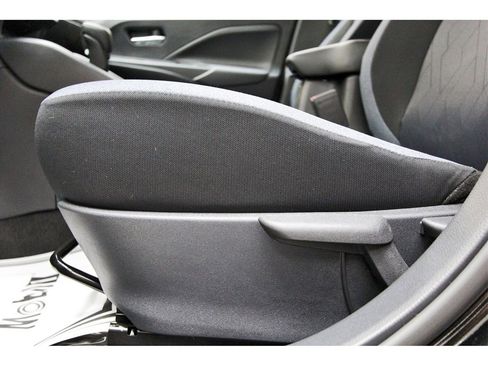 New 2025 Nissan Versa SV w/ Trunk Package image 21