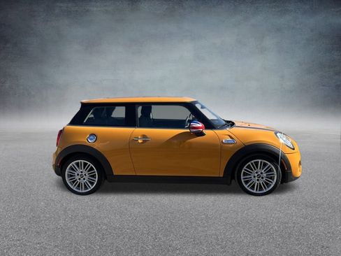 Used 2015 MINI Cooper S image 6