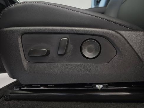 New 2026 Chevrolet Colorado LT w/ LT Convenience Package AWD/4WD image 11