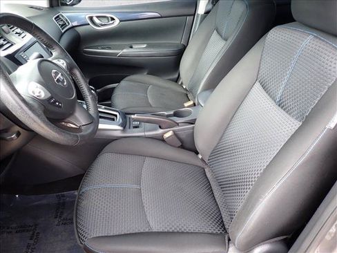 Used 2019 Nissan Sentra SR FWD image 11
