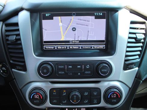 Used 2018 GMC Yukon SLT w/ Premium Edition AWD/4WD image 34