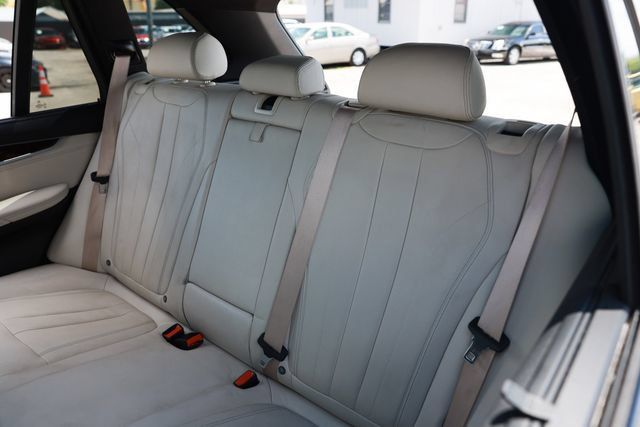 Used 2018 BMW X5 sDrive35i RWD image 11