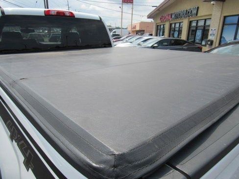 Used 2018 Chevrolet Silverado 1500 Custom w/ Custom Value Package AWD/4WD image 14