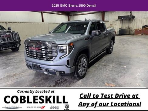Used 2025 GMC Sierra 1500 Denali w/ Denali Reserve Package image 10