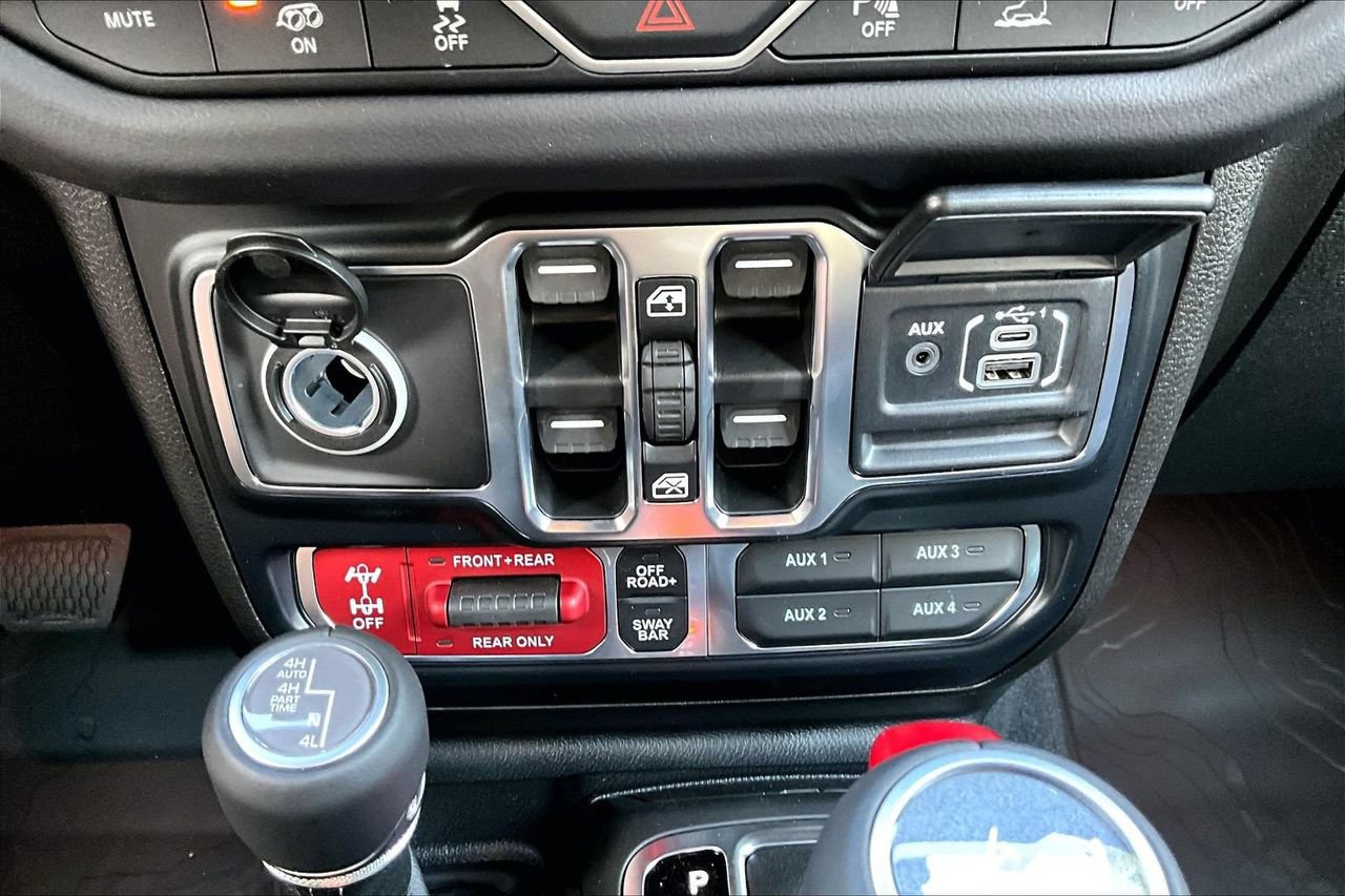 New 2026 Jeep Wrangler Unlimited Rubicon 392 w/ Quick Order Package 27X Moab AWD/4WD image 16
