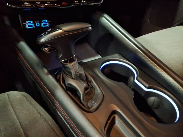 Used 2025 Dodge Durango GT AWD/4WD image 16