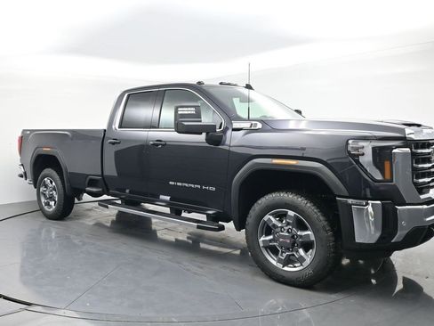New 2026 GMC Sierra 3500 SLE w/ SLE Value Package image 7