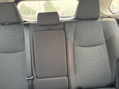 Used 2025 Toyota RAV4 XLE AWD/4WD image 20