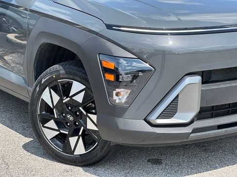 Used 2025 Hyundai Kona SEL AWD/4WD image 10
