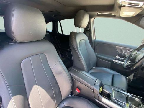 Used 2021 Mercedes-Benz GLA 250 4MATIC image 9