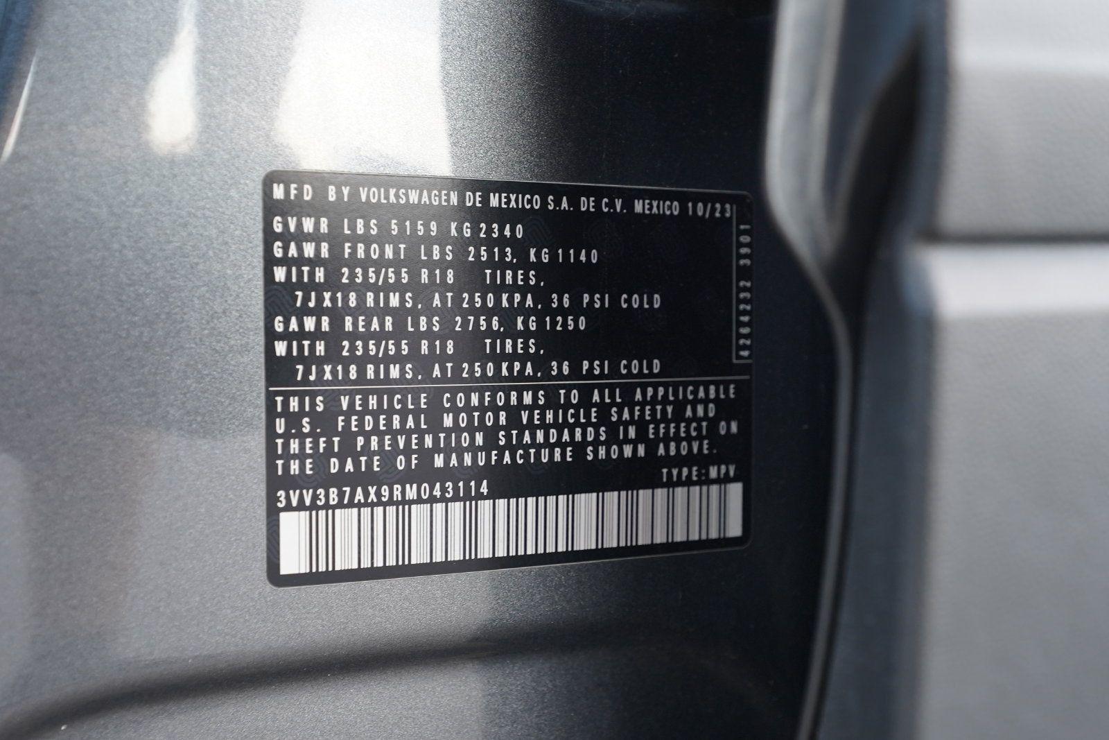 Used 2024 Volkswagen Tiguan SE FWD image 31