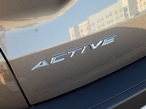 Used 2025 Ford Escape Active FWD image 11