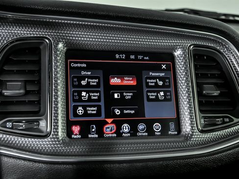 Used 2015 Dodge Challenger SRT Hellcat image 29