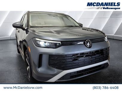 New 2025 Volkswagen Tiguan SE