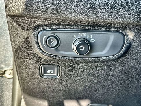 Certified 2018 GMC Terrain SLE w/ Driver Convenience Package image 18