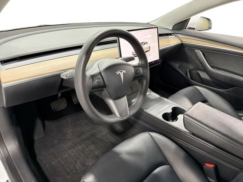 Certified 2023 Tesla Model 3 Standard Range RWD image 9