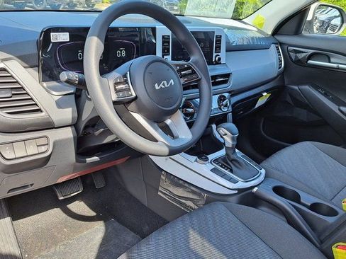 New 2026 Kia Seltos LX FWD image 7