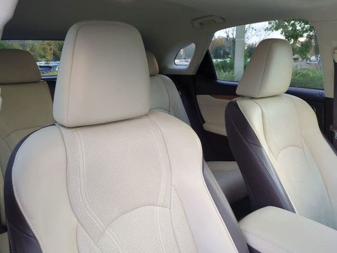 Used 2019 Lexus RX 450h AWD image 7