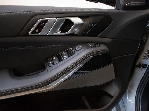 New 2026 BMW X5 xDrive40i w/ M Sport Package image 23