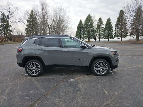 Used 2022 Jeep Compass Limited w/ Elite Group image 7