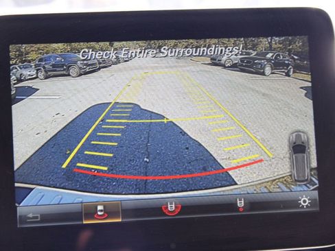 Used 2016 Mercedes-Benz GLE 350 4MATIC w/ Premium Package image 12