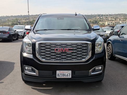Used 2018 GMC Yukon Denali w/ Denali Ultimate Package image 3