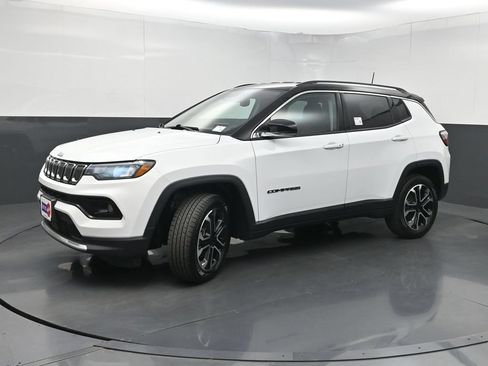 Used 2022 Jeep Compass Limited AWD/4WD image 22