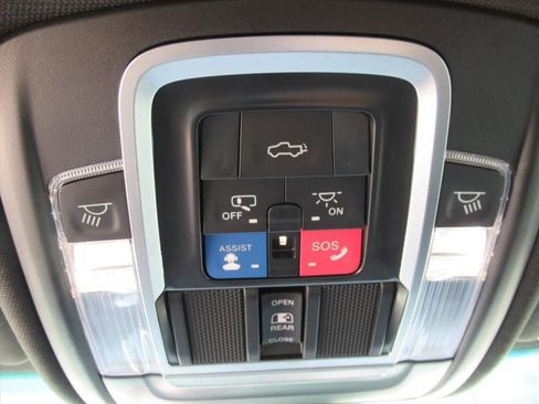 Used 2022 RAM 3500 Laramie image 24