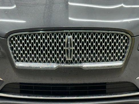 Used 2017 Lincoln MKZ Select w/ Select Plus Package FWD image 5
