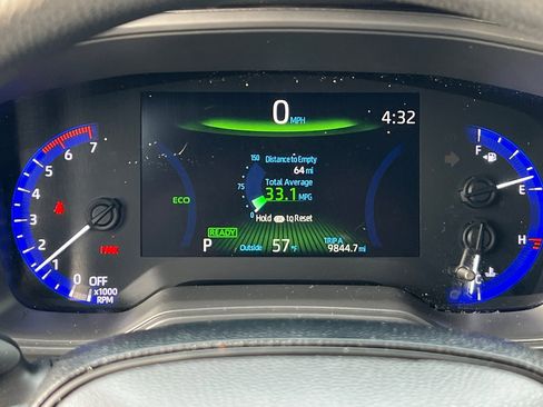 Used 2020 Toyota Corolla LE image 27