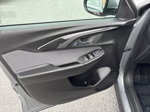 Used 2023 Chevrolet TrailBlazer LT w/ Convenience Package image 8