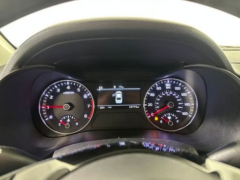 Used 2023 Kia Forte LXS w/ LXS Technology Package image 17