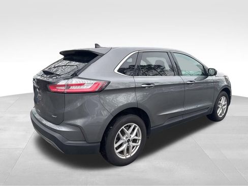 Used 2024 Ford Edge SEL image 5