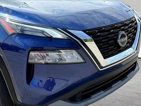 Used 2023 Nissan Rogue SV FWD image 32
