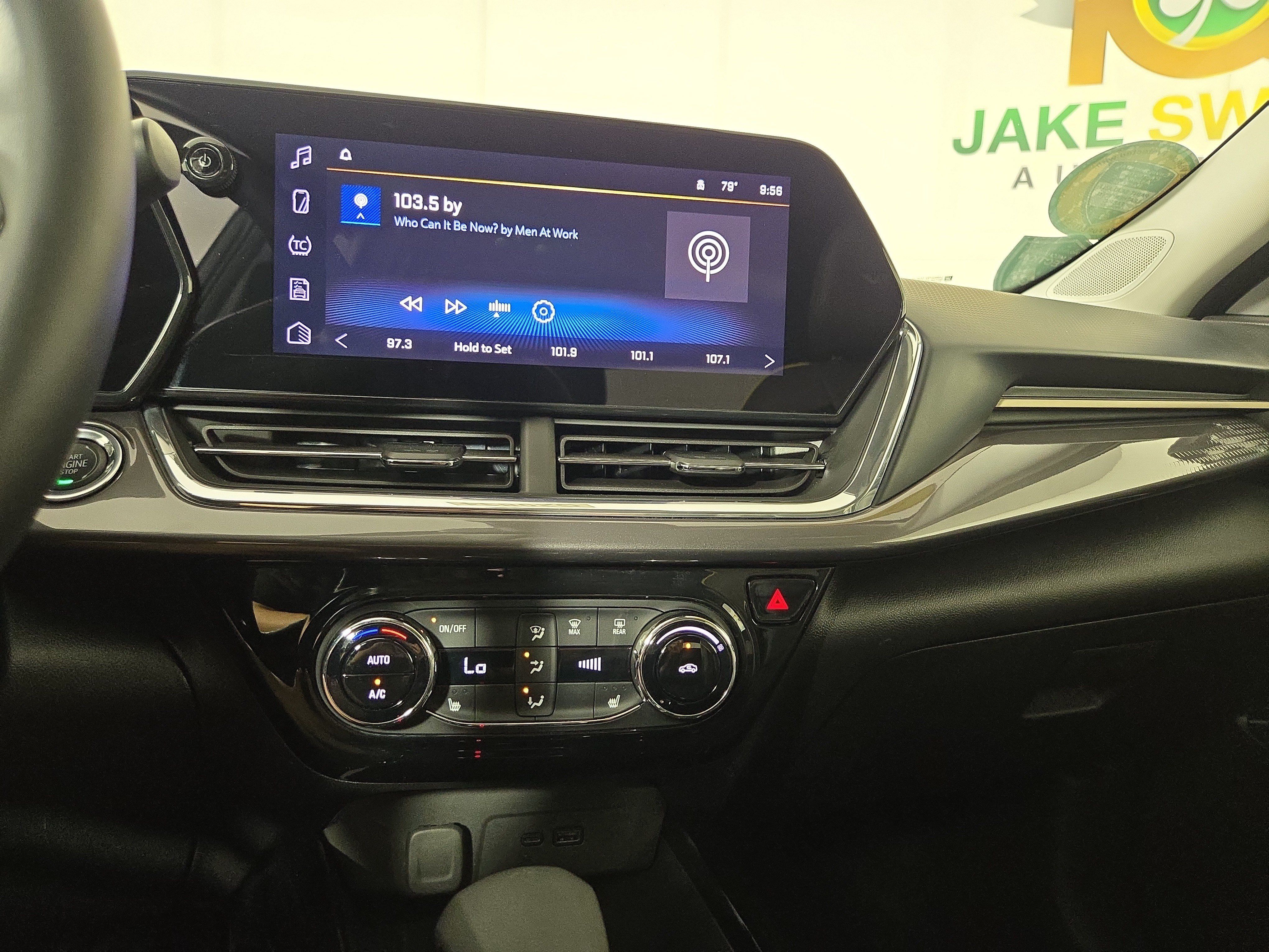 Used 2025 Chevrolet Trax ACTIV w/ Driver Confidence Package FWD image 21