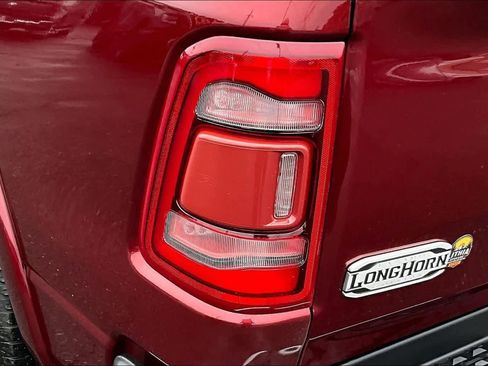 Used 2019 RAM 1500 Laramie Longhorn AWD/4WD image 32