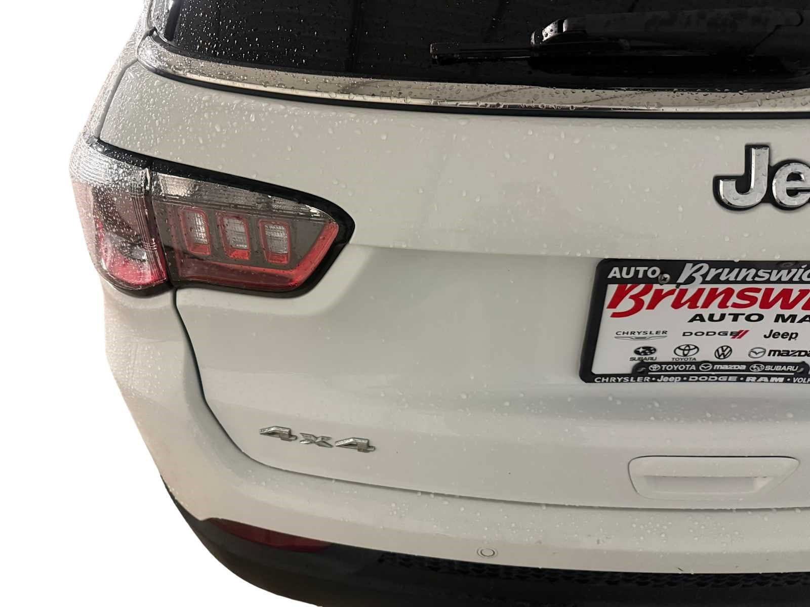 Used 2023 Jeep Compass Limited AWD/4WD image 16