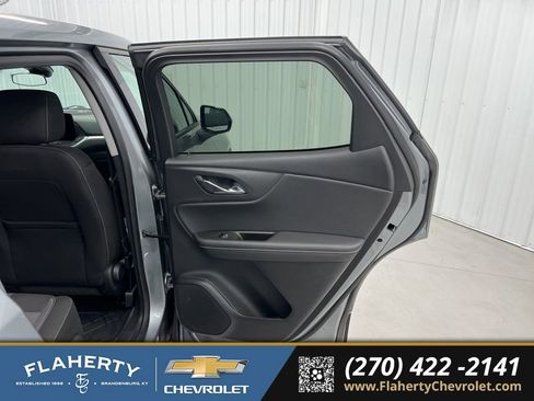 Used 2025 Chevrolet Blazer LT image 12