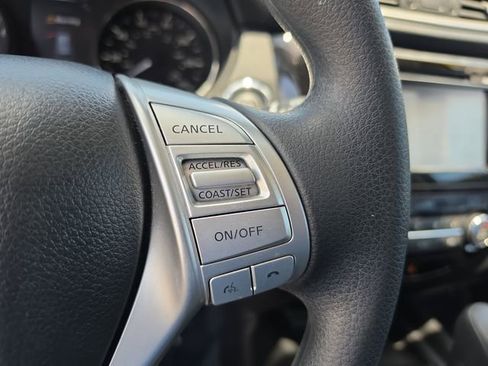 Used 2016 Nissan Rogue SV w/ SV Premium Package FWD image 23