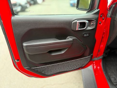 Used 2022 Jeep Gladiator Sport image 20