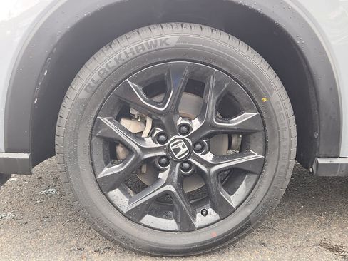 Used 2024 Honda HR-V Sport image 9