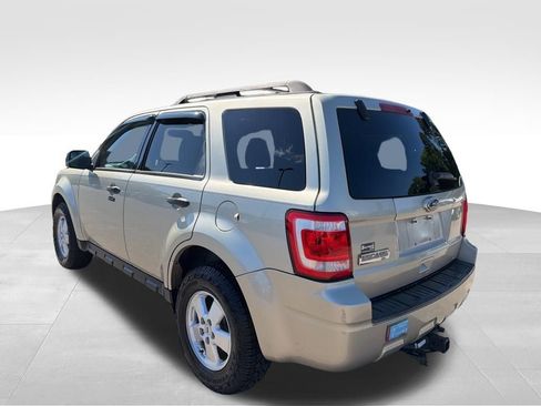 Used 2011 Ford Escape XLT w/ 201A Rapid Spec Order Code FWD image 3