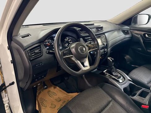 Used 2017 Nissan Rogue S image 10