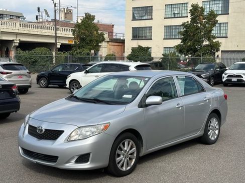 Used 2009 Toyota Corolla LE FWD image 1
