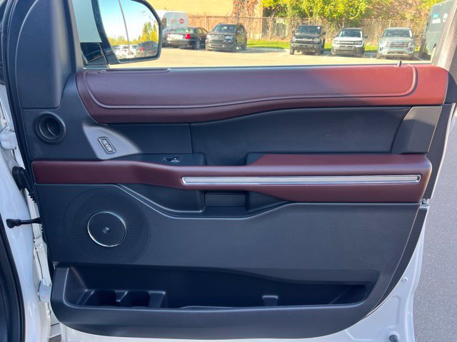 Certified 2023 Ford Expedition Max Limited AWD/4WD image 10