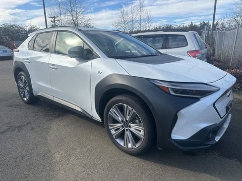 Used 2023 Subaru Solterra AWD image 2