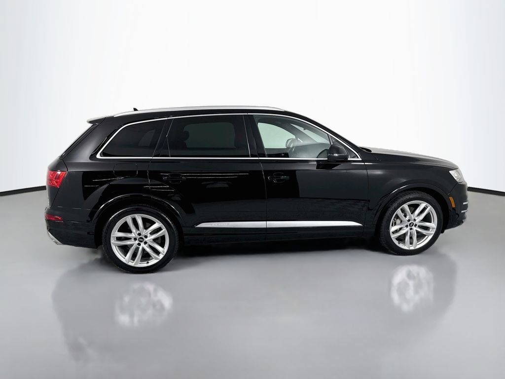 Used 2017 Audi Q7 3.0T Prestige AWD/4WD image 8