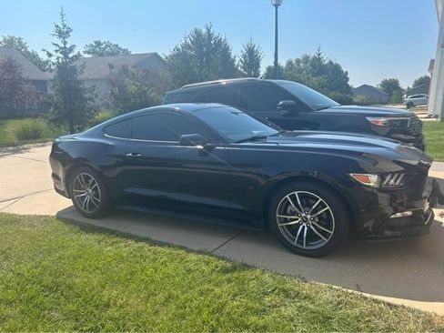 Used 2015 Ford Mustang Premium RWD image 8