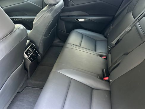 Certified 2025 Lexus RX 350 FWD w/ Accessory Package image 26